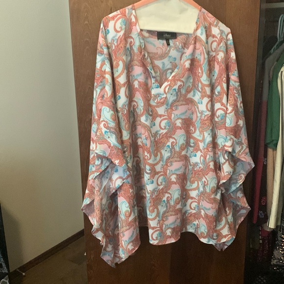Blouse with ruffle sleeves - Picture 1 of 3